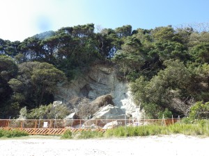 剣崎の隣の浜の様子2